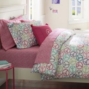 PB Teen Funky Peace Duvet & Pillowcases ☮️